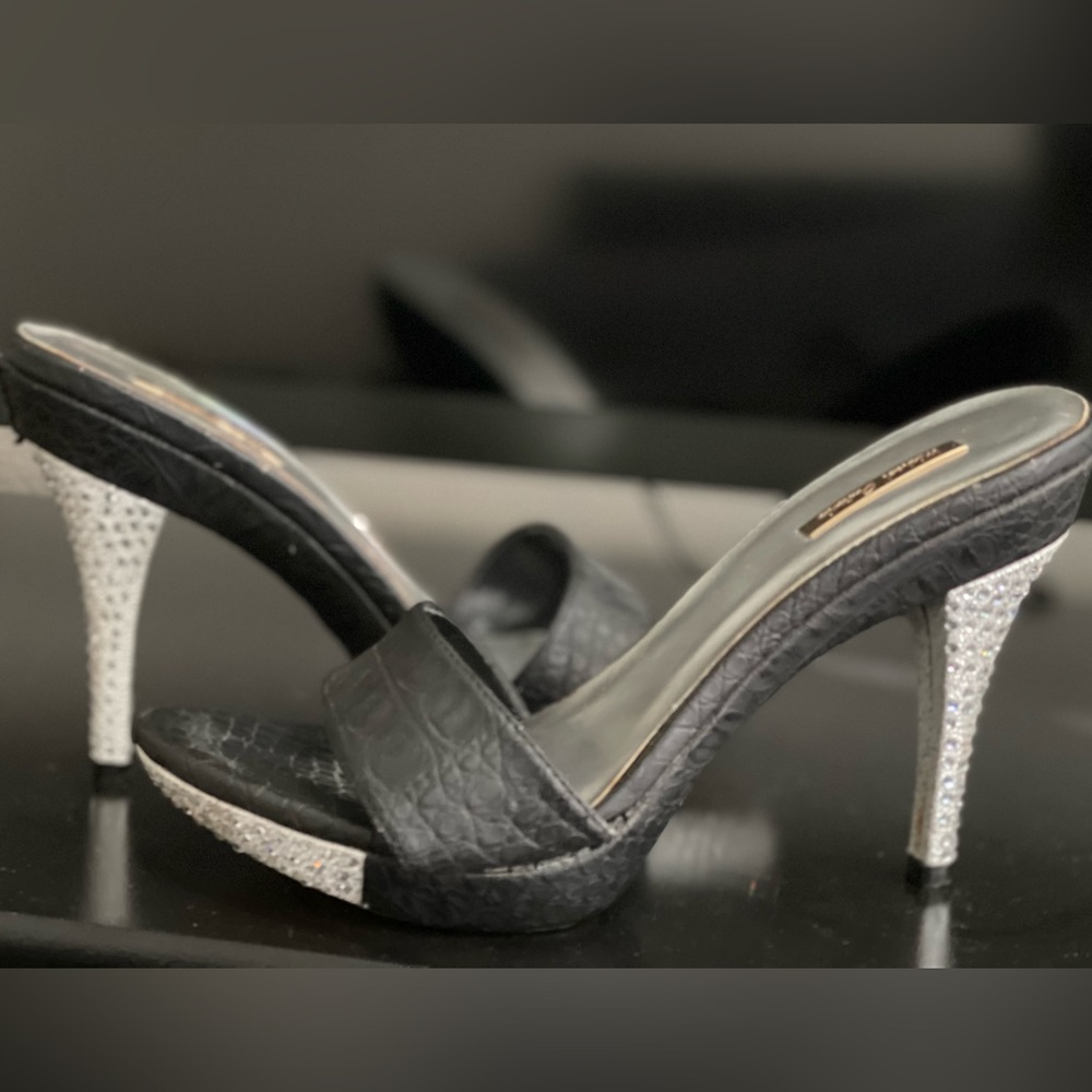 Michael Antonio heels size 6
